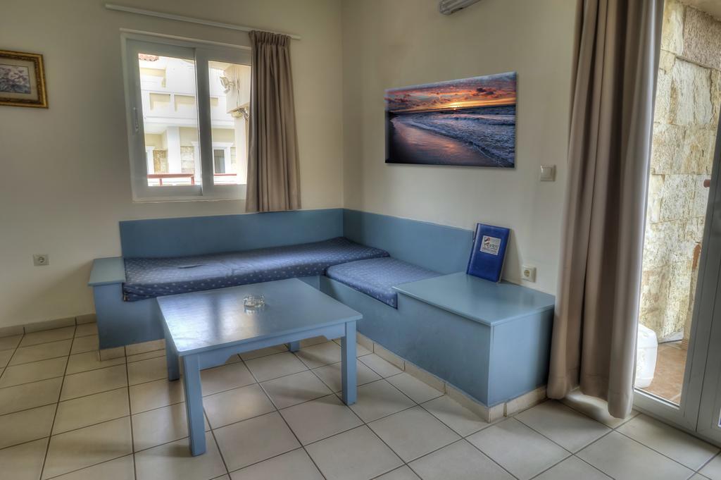 Aparthotel Seafront 3*