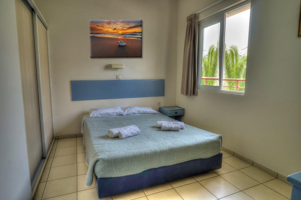 Aparthotel Seafront 3*