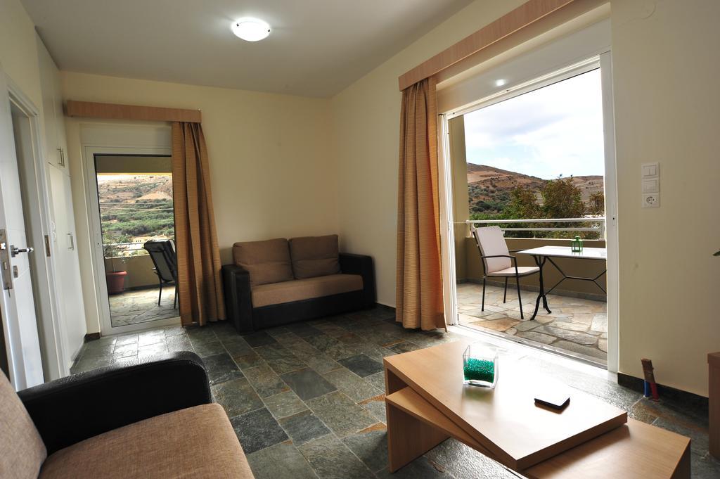 Apartment To Livadi Lefkogeia