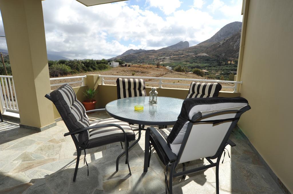 Apartment To Livadi