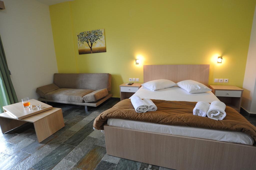 Apartment To Livadi *