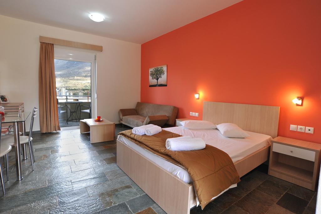 Apartment To Livadi