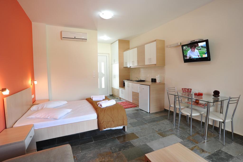 Apartment To Livadi