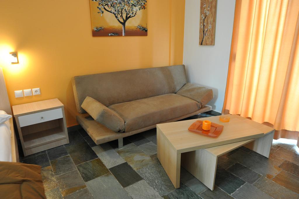 Apartment To Livadi *