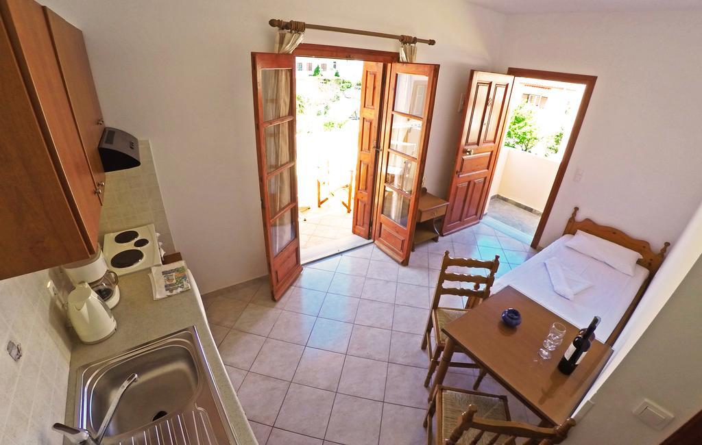Aparthotel Tarsanas Beach 2*