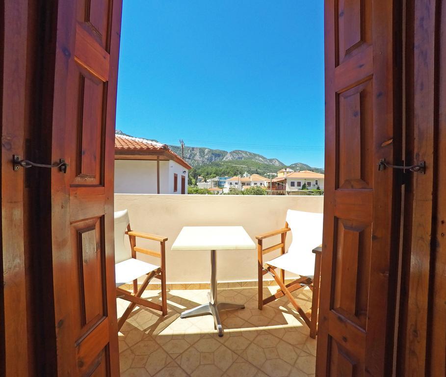 Aparthotel Tarsanas Beach