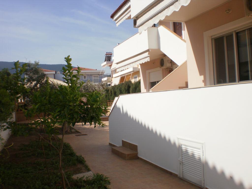 Apartment Areto Kato Almiri