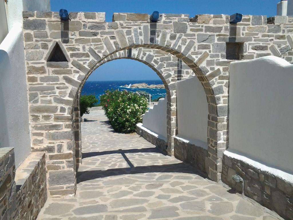 Marina Paros