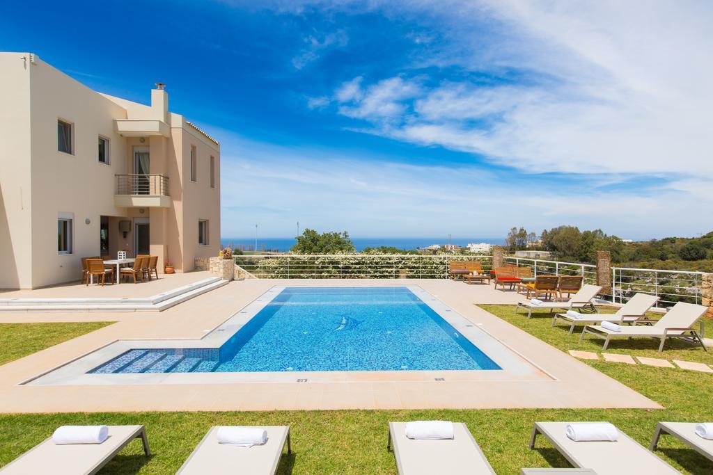 Villa Victoria Gallos