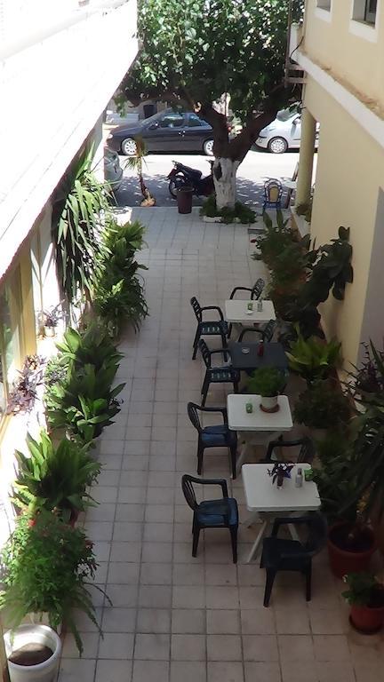 Apartment Mouroukis *
