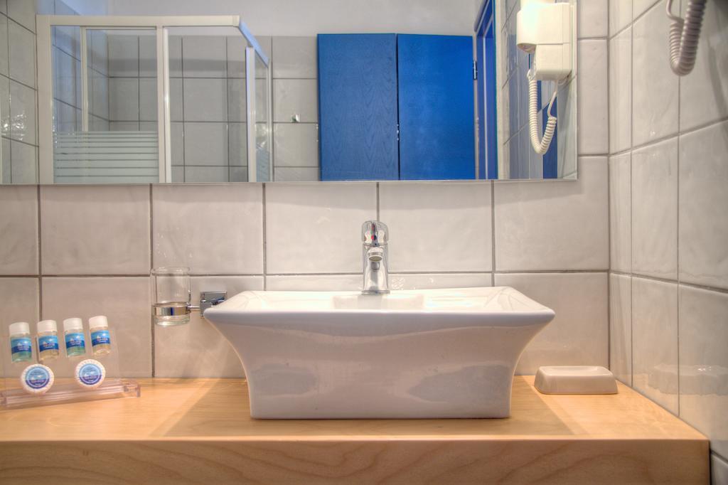Hotel Platys Gialos Sifnos 3*