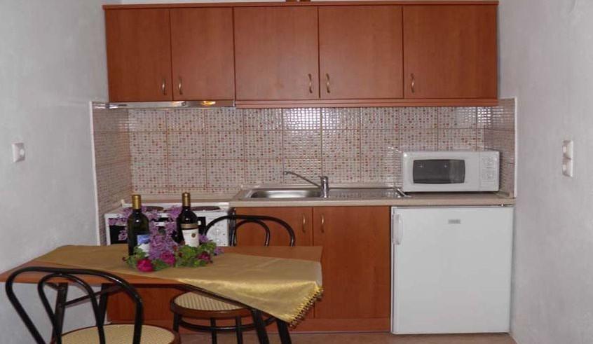 Apartment Elianthos *