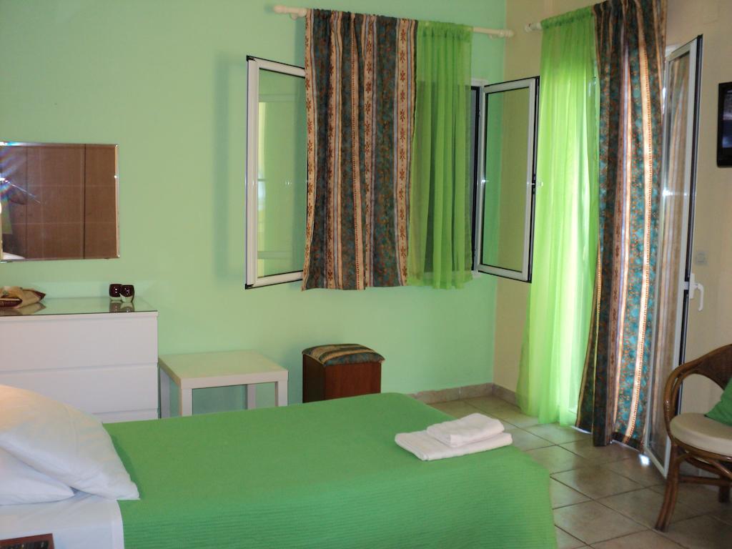 Apartment Roula's &