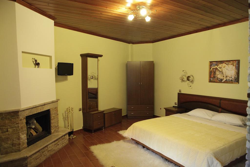 Apartment Xenonas Platia Loutraki (Pella)