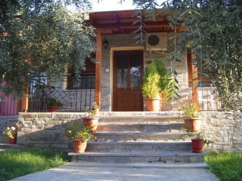 Apartment Elianthos *
