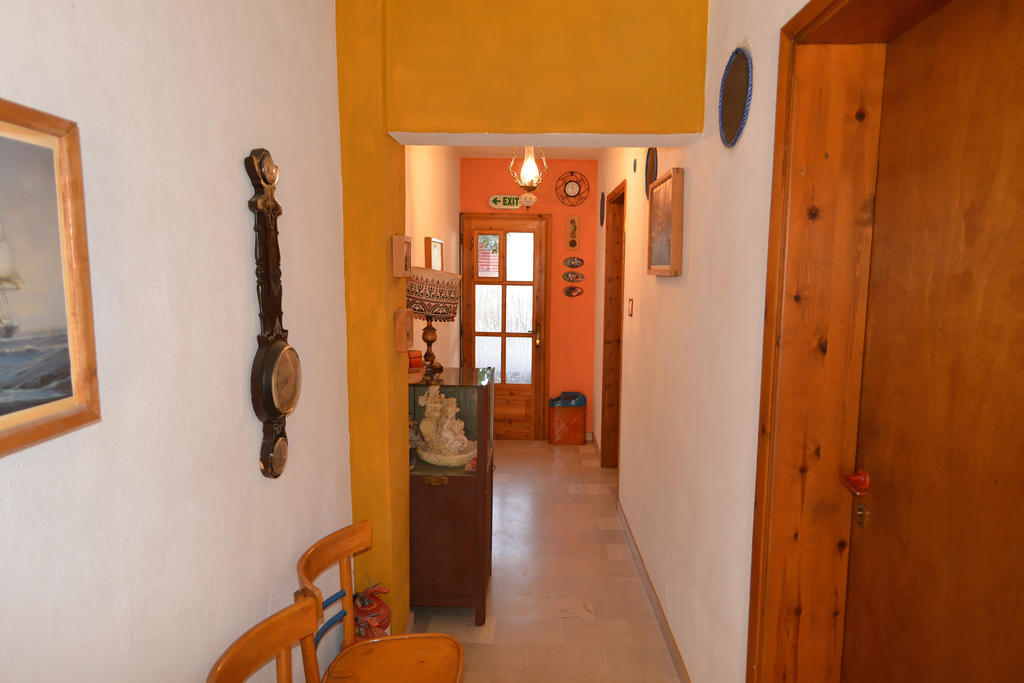Apartment Studios Oasis Neos Marmaras