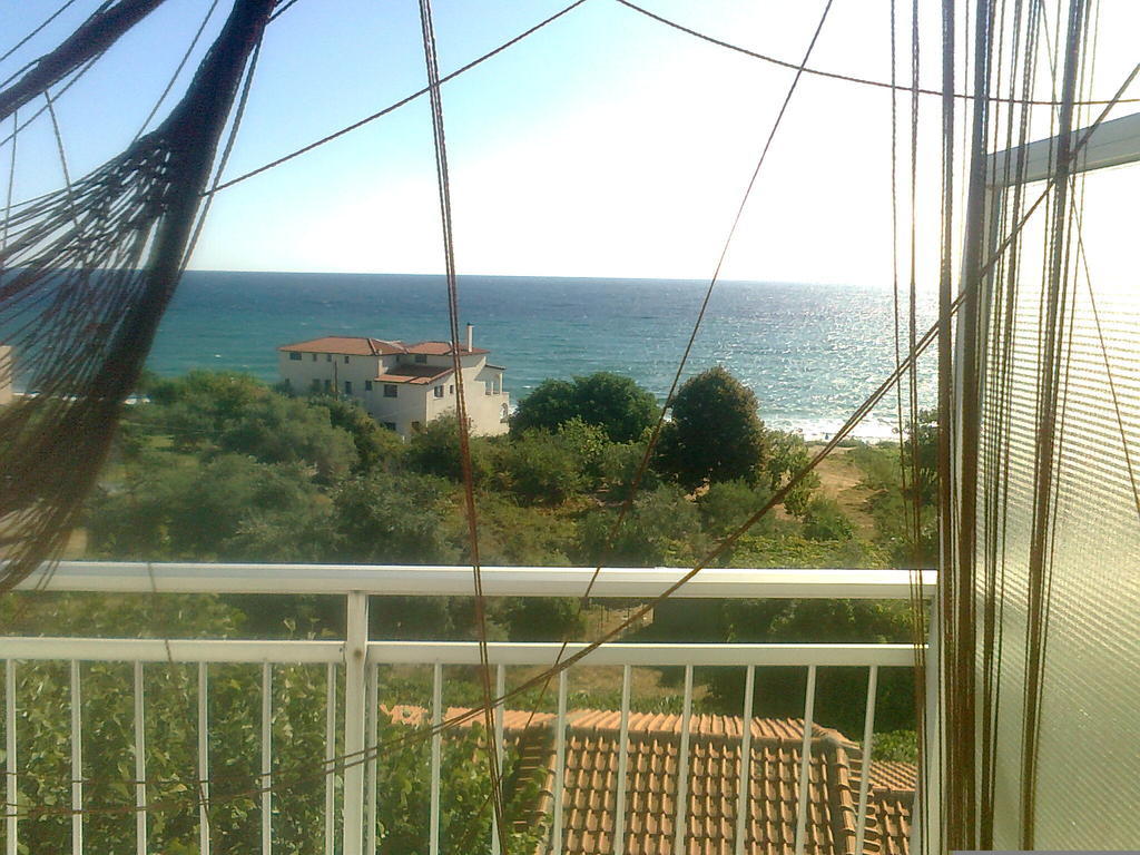 Apartment House Mantesos *