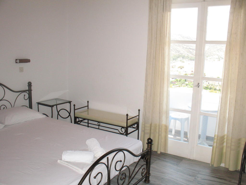 Aparthotel Manthos Place Mylopotas