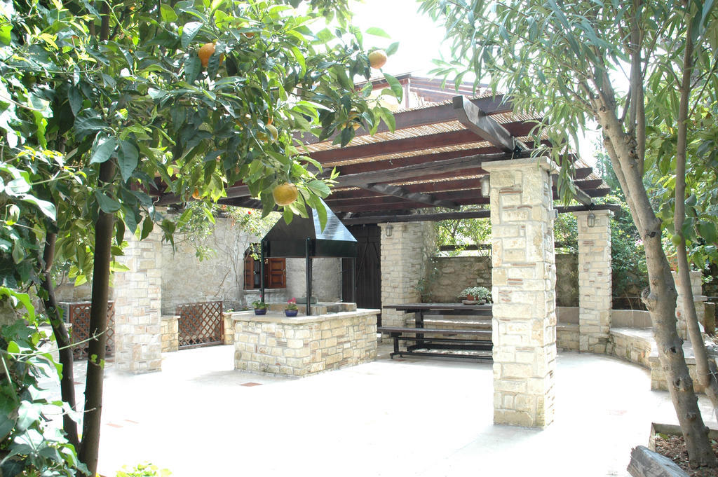Katsaneiko Mansion Afytos