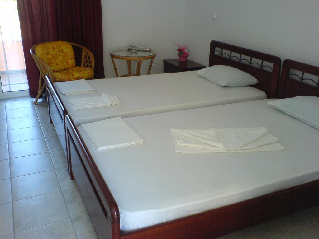 Aparthotel Fotini