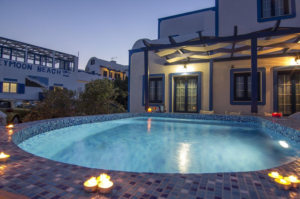 Apartment White & Blue Perivolos (Santorini)