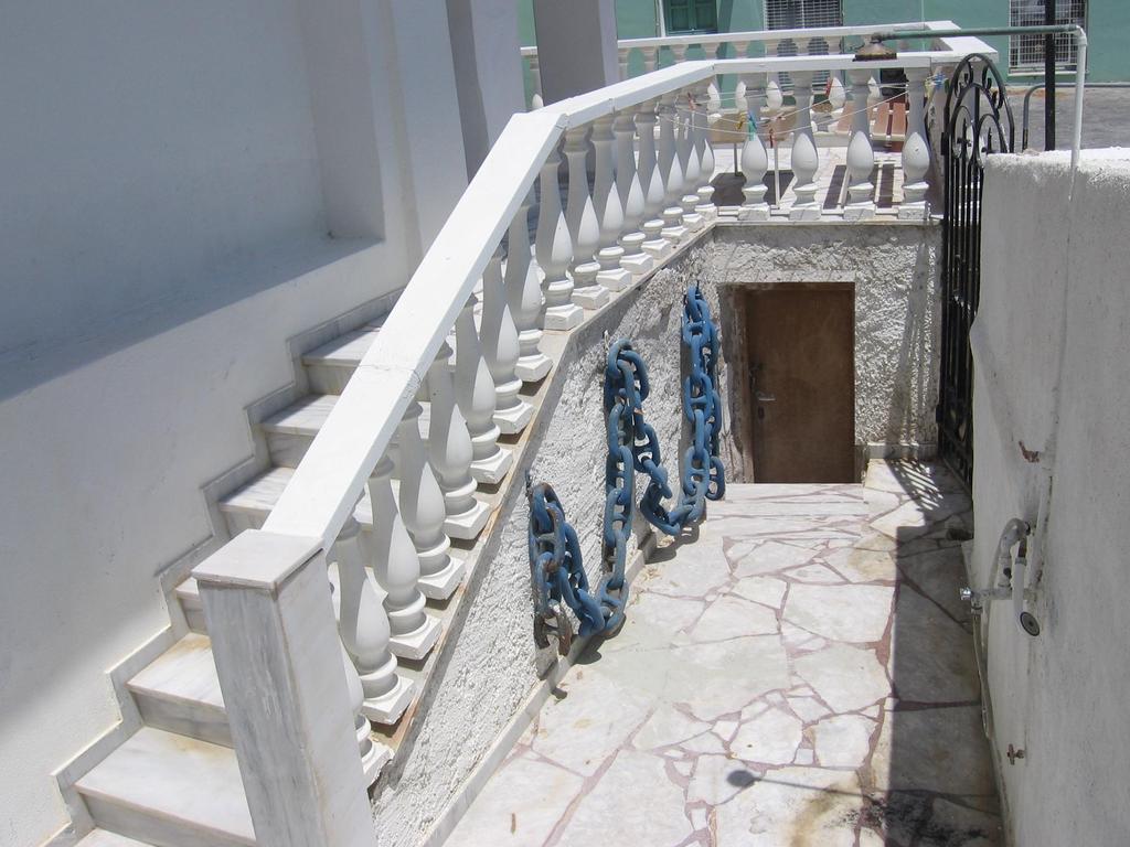 Guest house Evelina Pension: Diverse Near Black Perissa (Santorini)