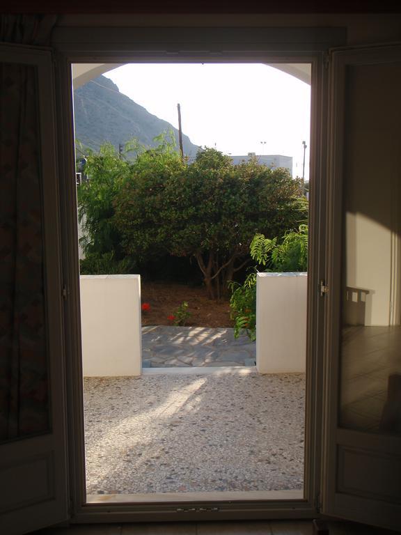 Aeolos Kamares (Sifnos)