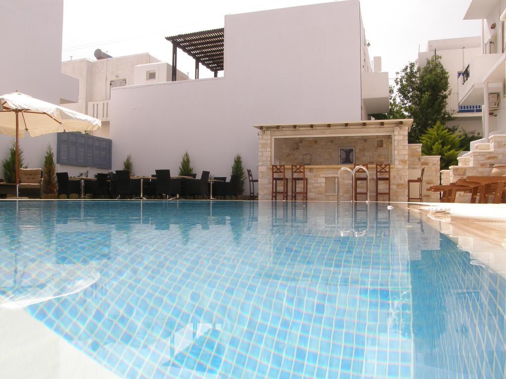 Anna Platanou Parikia (Paros)