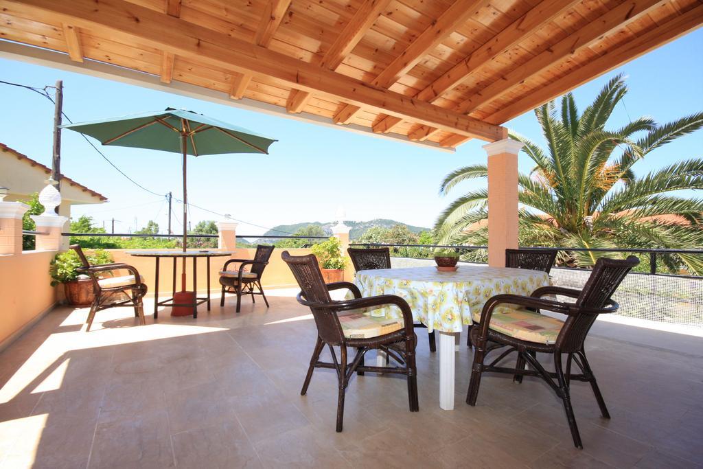 Apartment Kostas & Agios Georgios Pagon