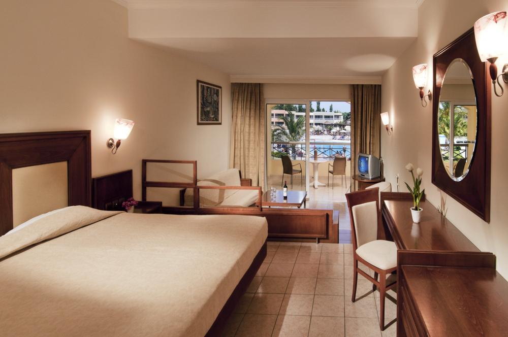 Hotel Kipriotis Maris 5*