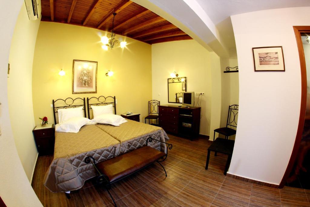 Skiathos Island Aparthotel 4*