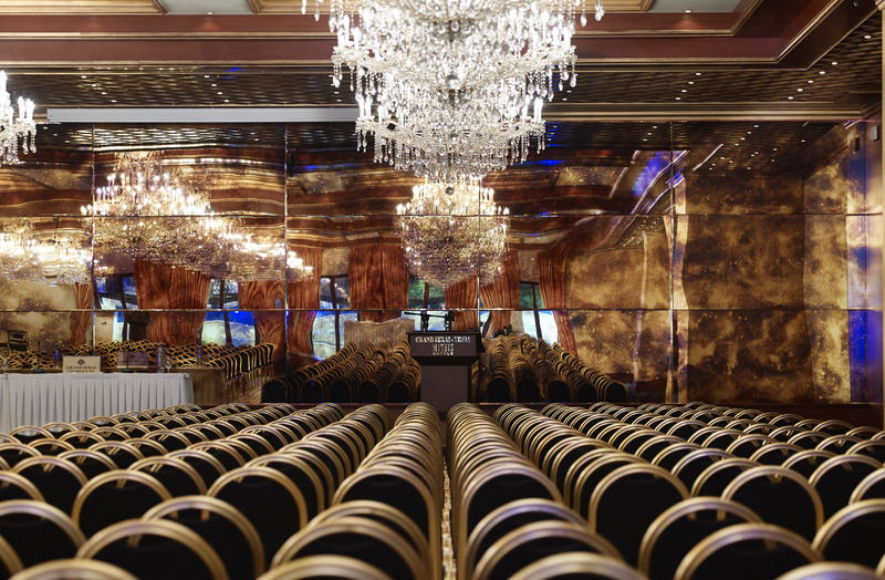 Hotel Grand Serai Congress And 5*