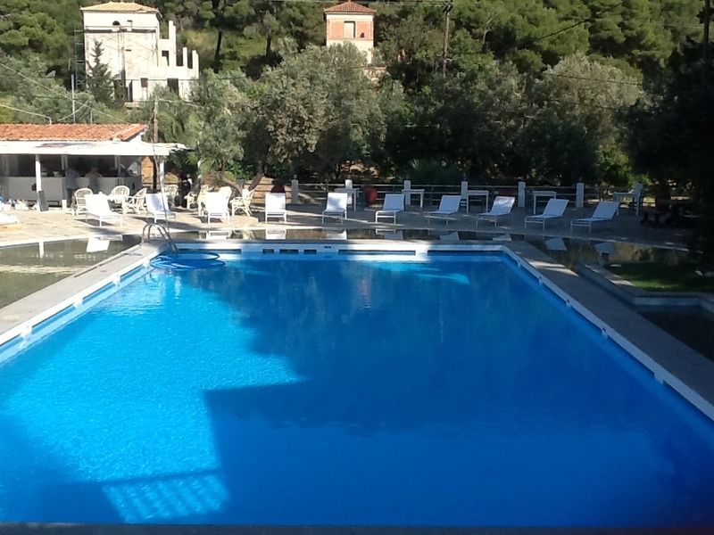 Cascade Poros Town