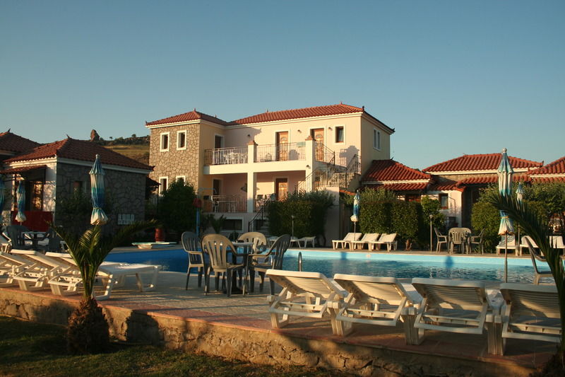 Hotel Christina's Gardens