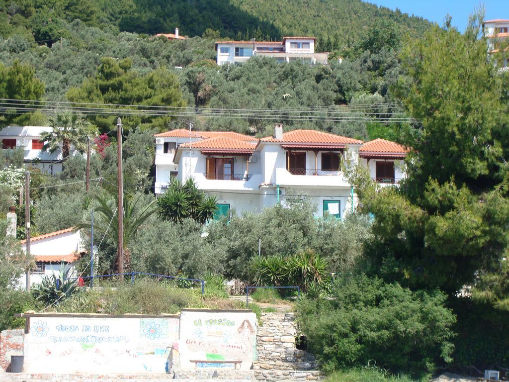 Azalea Megali Ammos (Skiathos)