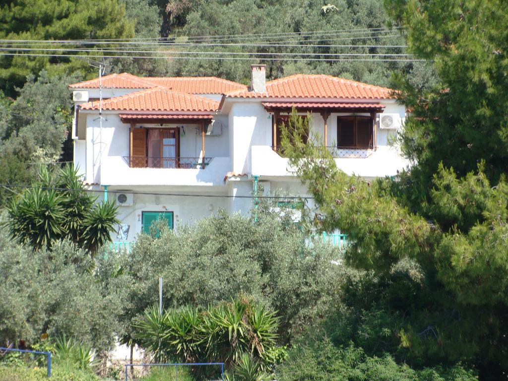 Azalea Megali Ammos (Skiathos)