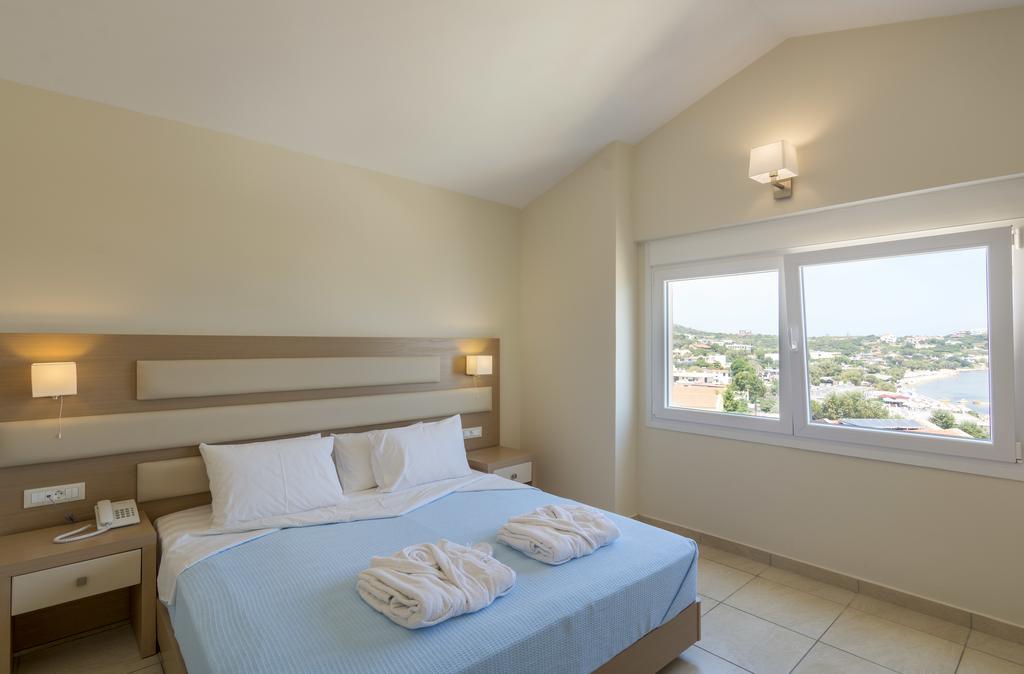Resort Sea View & 4*