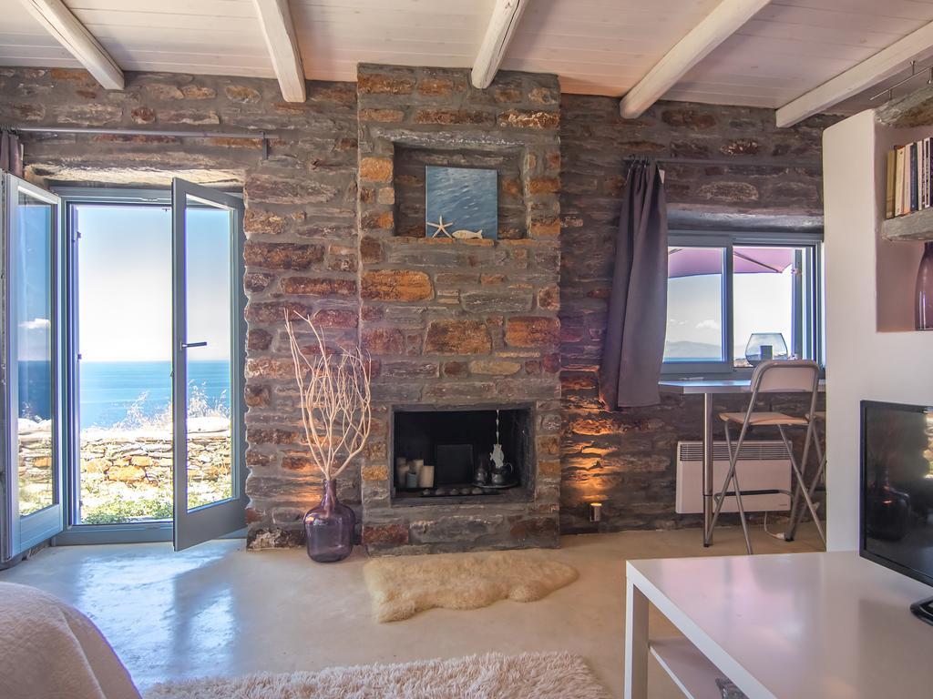 Apartment Studio O - Self Catering Vourkari