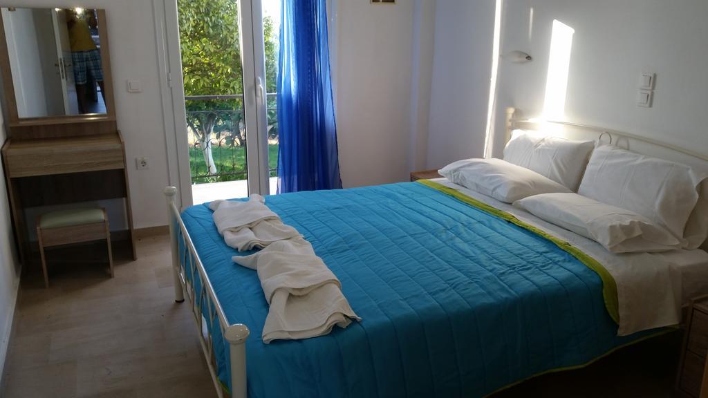 Apartment Maria's Paradise Astrakeri