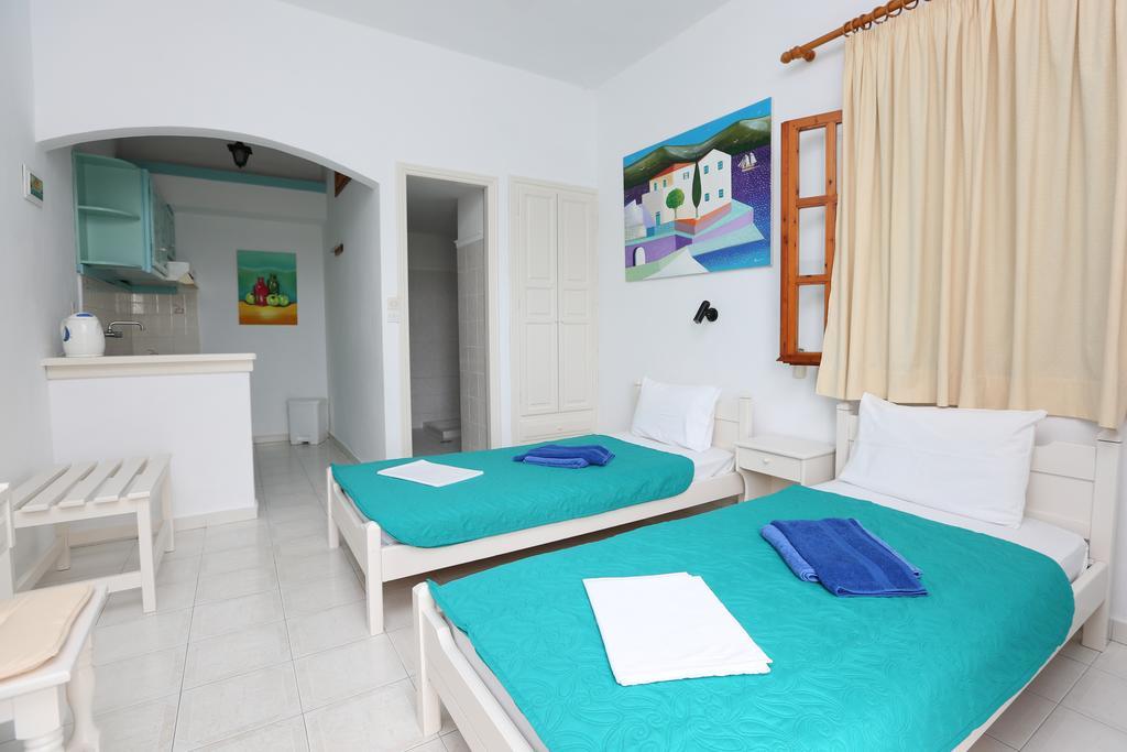 Studios Eleni Platanias (Skiathos)