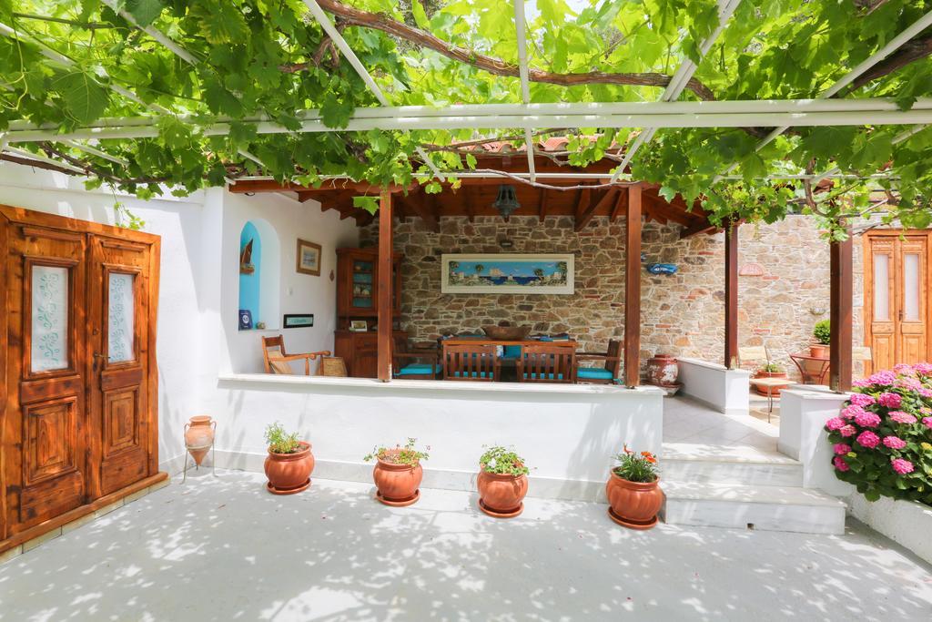 Studios Eleni Platanias (Skiathos)