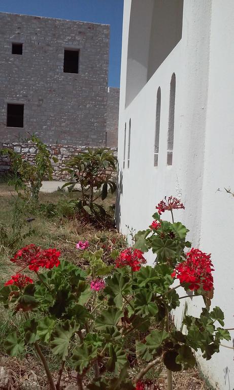 Apartment Studios Parian Blu *