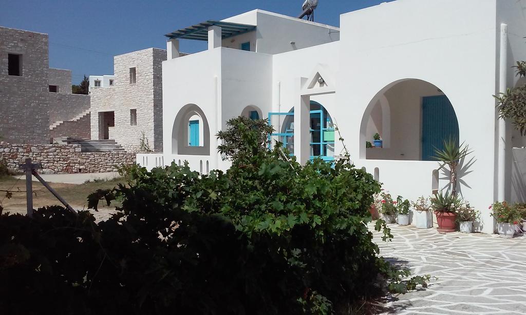 Studios Parian Blu