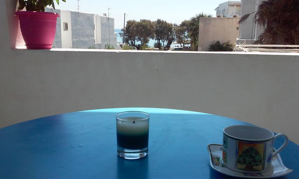 Apartment Studios Parian Blu Logaras