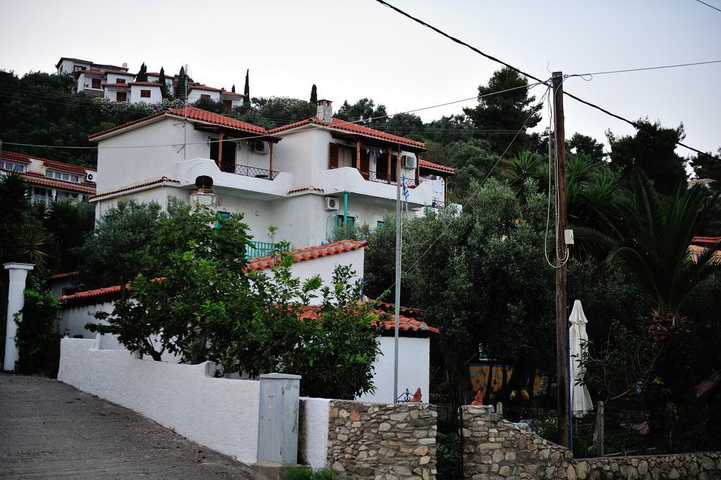 Azalea Megali Ammos (Skiathos)