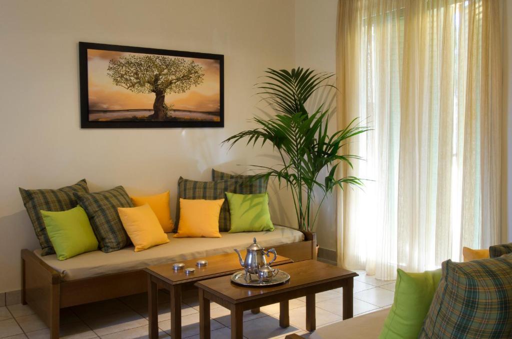 Aparthotel Makis Thermisia
