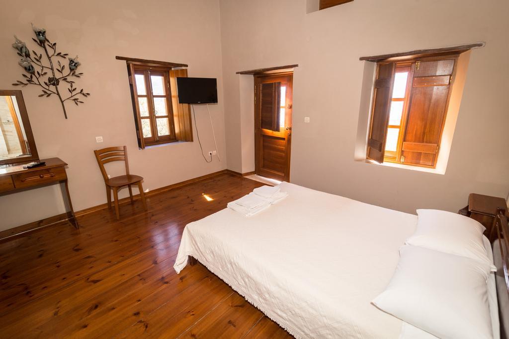 Lithochtisto Monemvasia