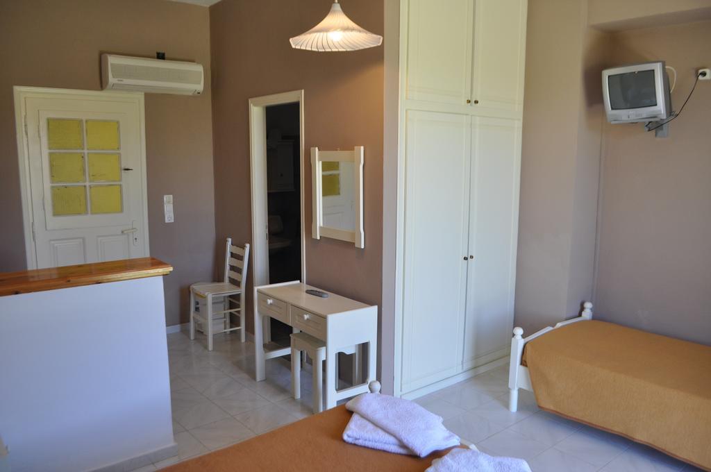 Aparthotel Family Studios *