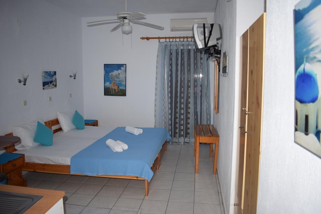 Apartment House Mantesos *