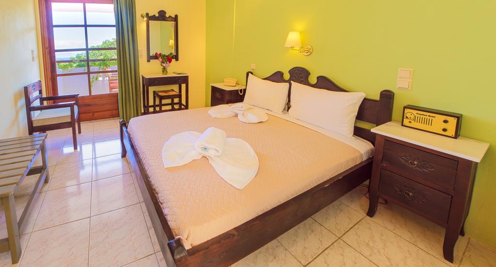 Hotel Daphne Agios Konstantinos (Samos)